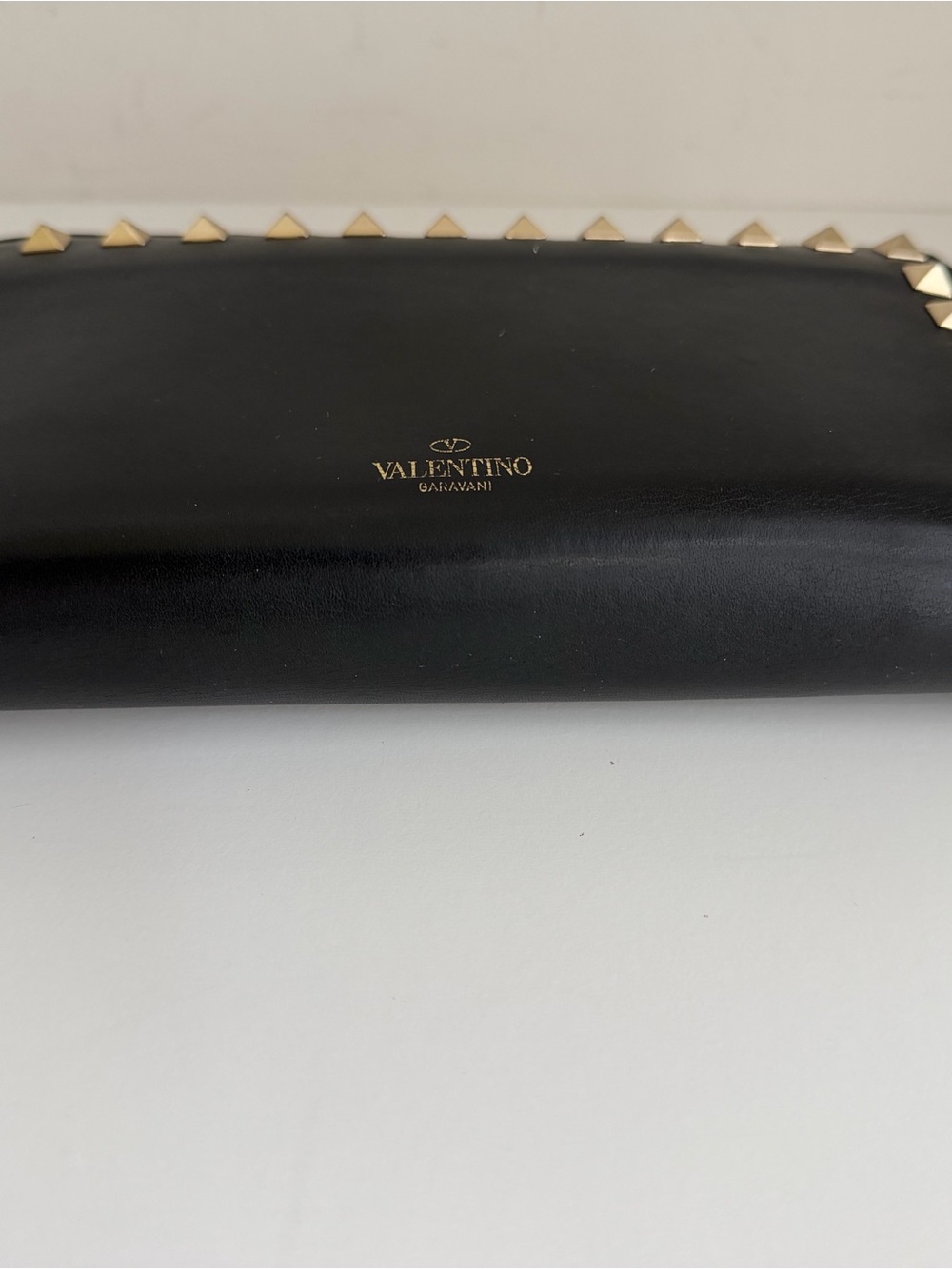 Authentic Valentino Garavani Rockstud Black Leather Wallet - Picture 11 of 11